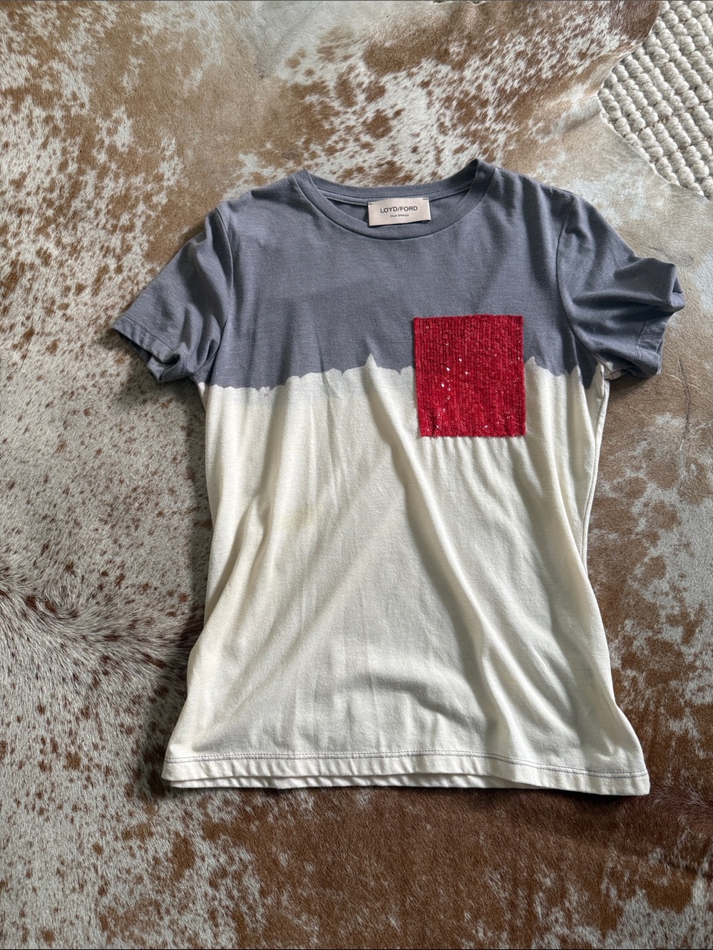 High End Loyd/Ford Gray & White Short-Sleeve Tee with Red Sequin Pocket